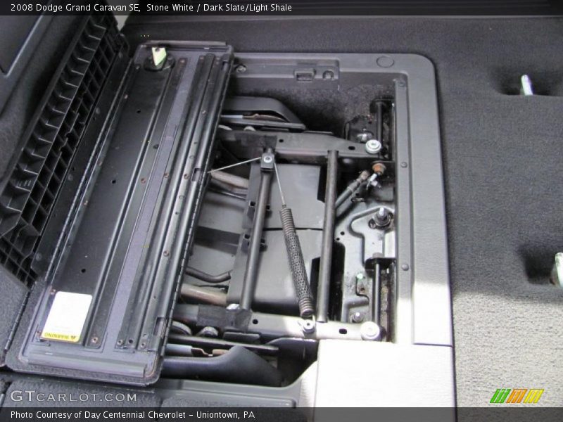 Stone White / Dark Slate/Light Shale 2008 Dodge Grand Caravan SE