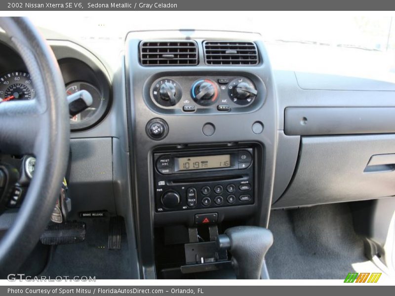 Sedona Metallic / Gray Celadon 2002 Nissan Xterra SE V6
