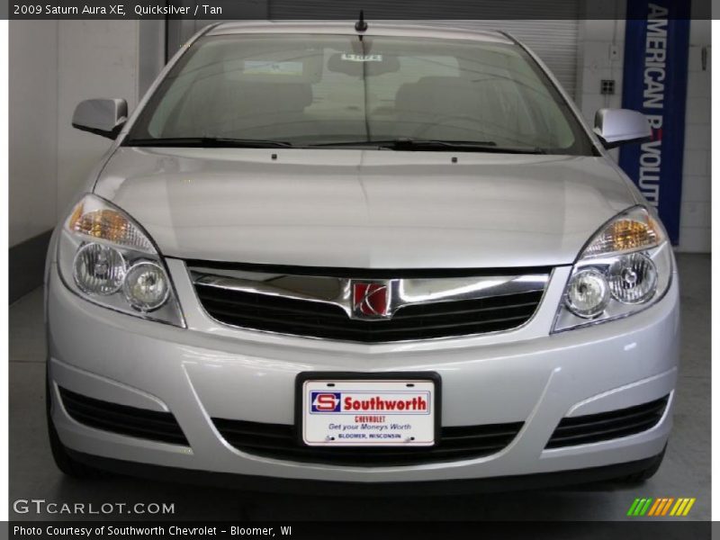 Quicksilver / Tan 2009 Saturn Aura XE