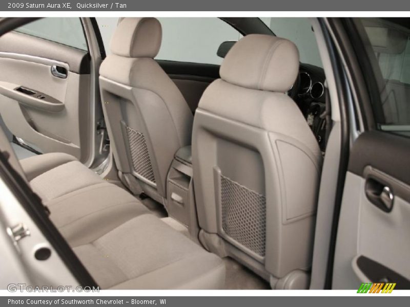 Quicksilver / Tan 2009 Saturn Aura XE