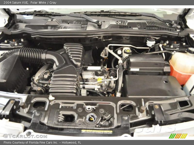 Polar White / Gray 2004 Saturn VUE