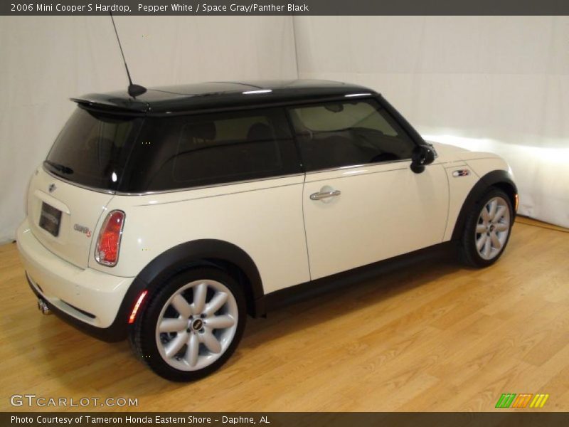 Pepper White / Space Gray/Panther Black 2006 Mini Cooper S Hardtop