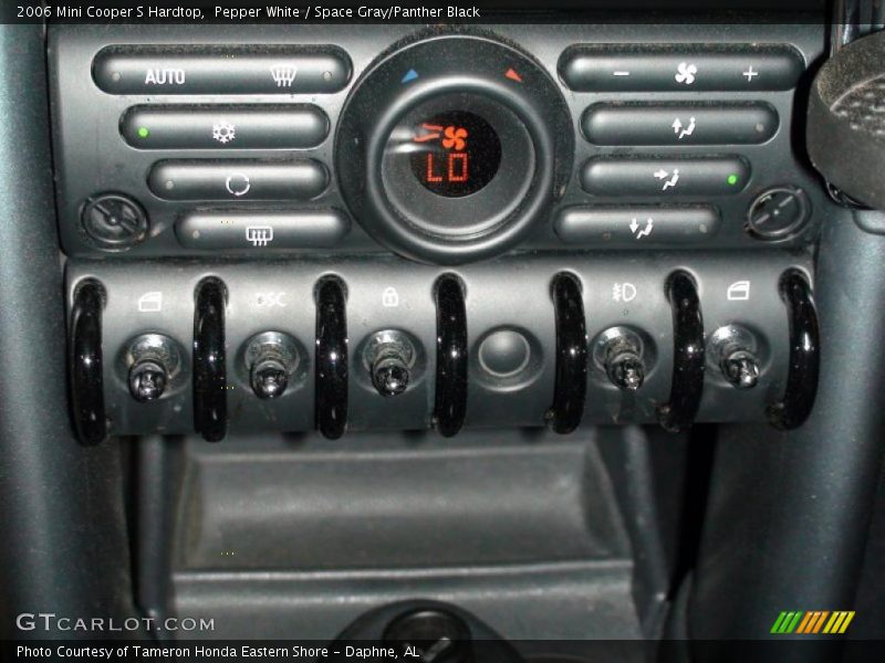 Pepper White / Space Gray/Panther Black 2006 Mini Cooper S Hardtop