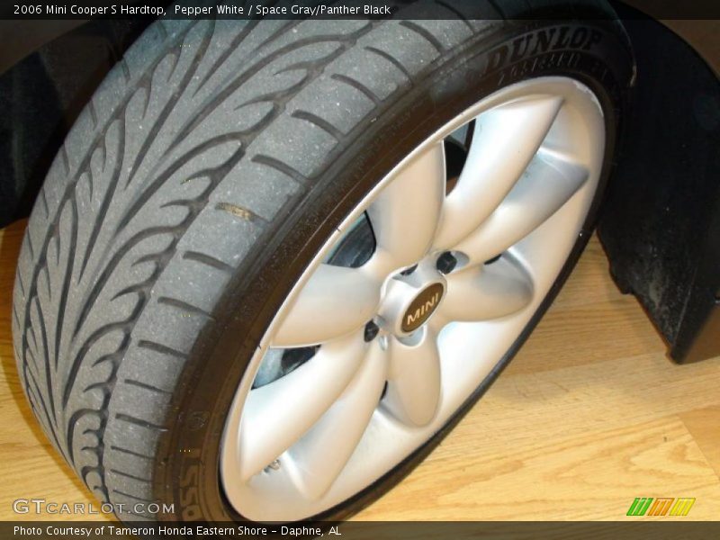 Pepper White / Space Gray/Panther Black 2006 Mini Cooper S Hardtop