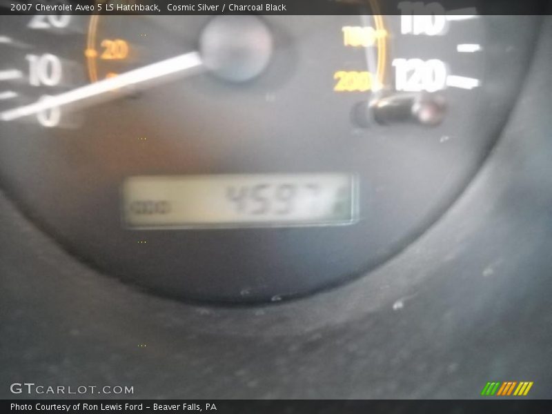 Cosmic Silver / Charcoal Black 2007 Chevrolet Aveo 5 LS Hatchback