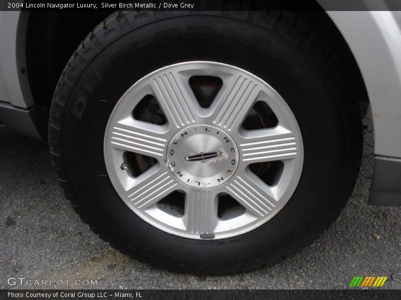 Silver Birch Metallic / Dove Grey 2004 Lincoln Navigator Luxury