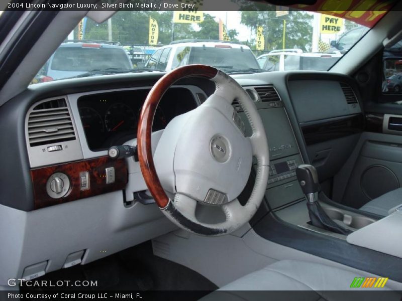 Silver Birch Metallic / Dove Grey 2004 Lincoln Navigator Luxury