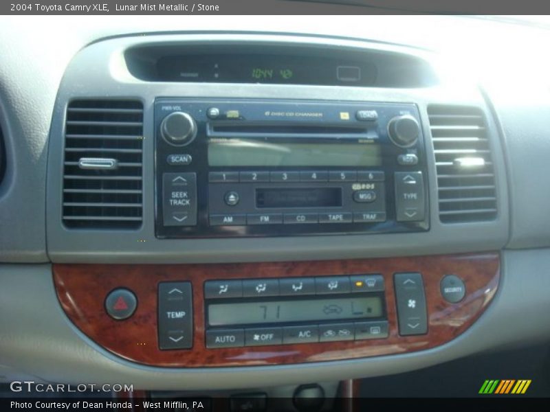 Lunar Mist Metallic / Stone 2004 Toyota Camry XLE