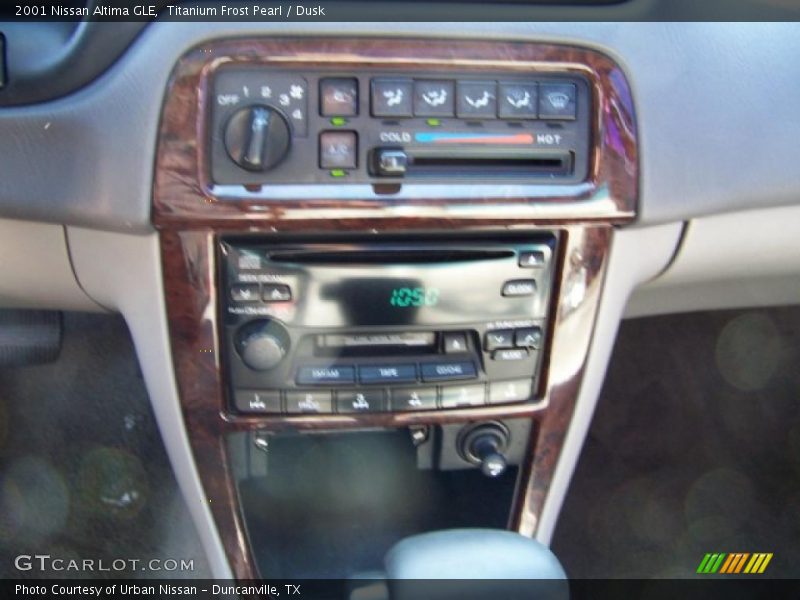 Titanium Frost Pearl / Dusk 2001 Nissan Altima GLE