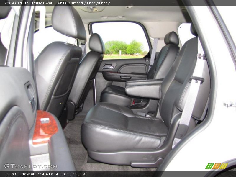 White Diamond / Ebony/Ebony 2009 Cadillac Escalade AWD
