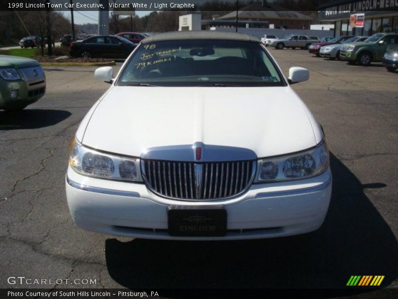 Vibrant White / Light Graphite 1998 Lincoln Town Car Executive