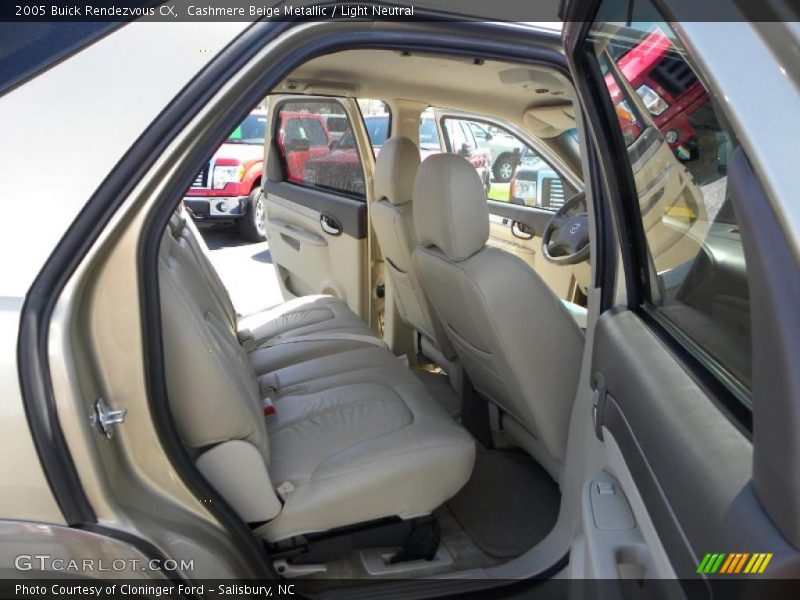 Cashmere Beige Metallic / Light Neutral 2005 Buick Rendezvous CX