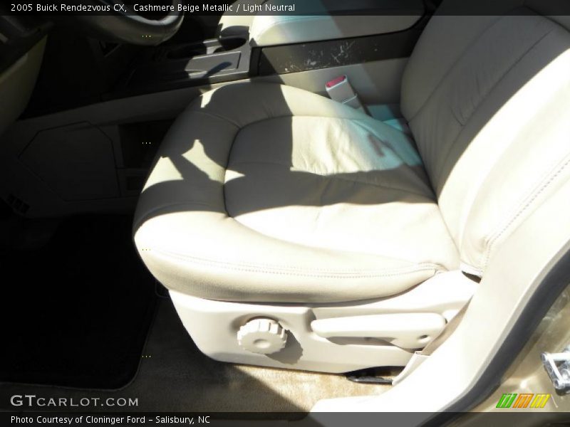 Cashmere Beige Metallic / Light Neutral 2005 Buick Rendezvous CX