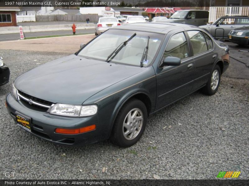 Cypress Green Pearl Metallic / Beige 1997 Nissan Maxima GLE