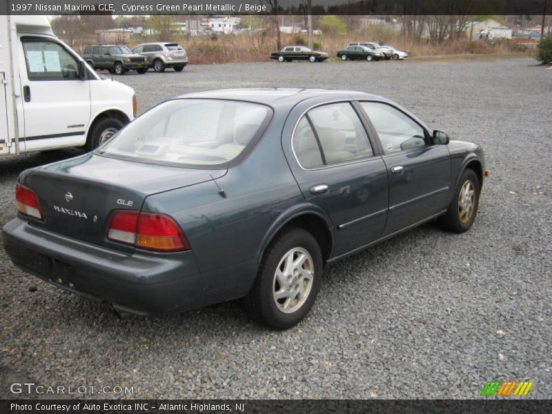 Cypress Green Pearl Metallic / Beige 1997 Nissan Maxima GLE