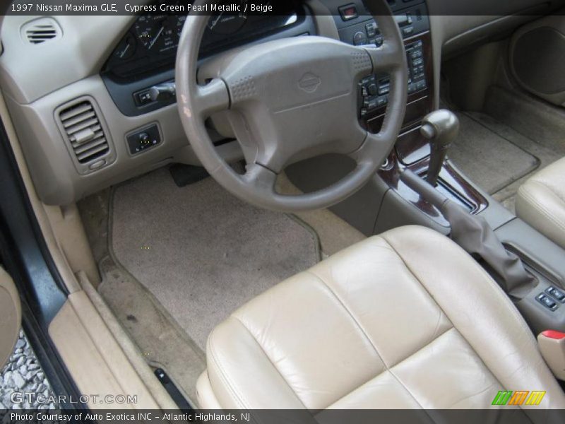 Cypress Green Pearl Metallic / Beige 1997 Nissan Maxima GLE