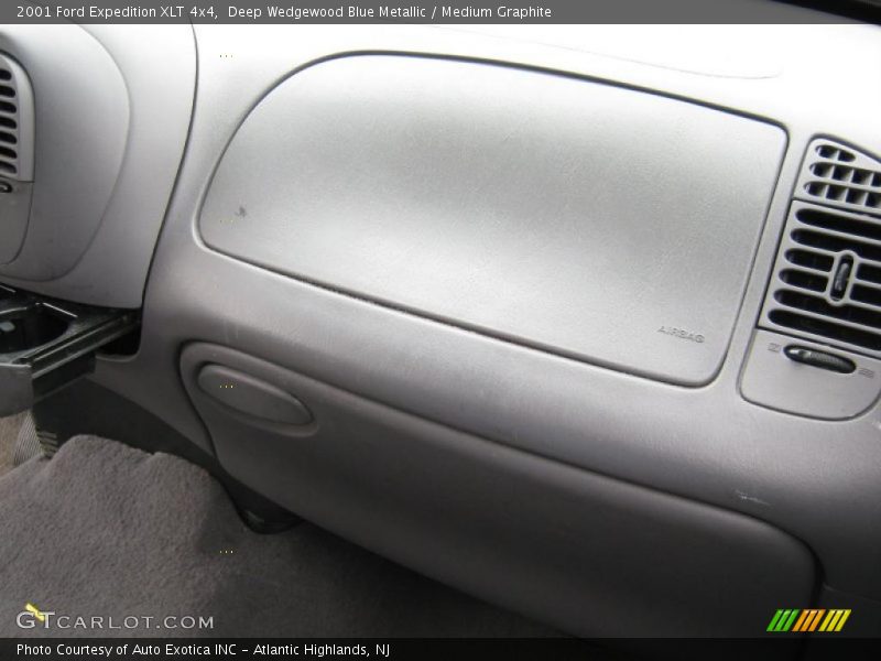Deep Wedgewood Blue Metallic / Medium Graphite 2001 Ford Expedition XLT 4x4