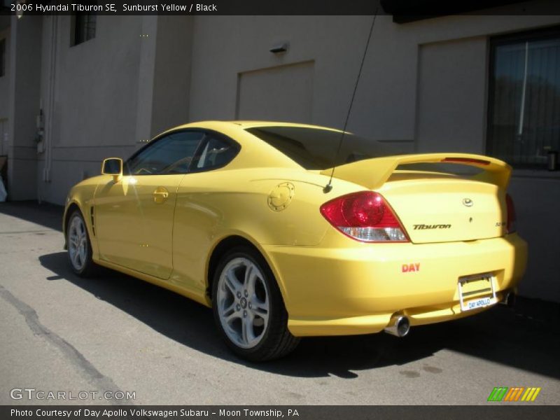 Sunburst Yellow / Black 2006 Hyundai Tiburon SE