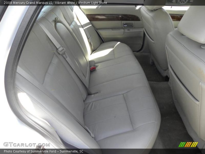 Vibrant White / Medium Light Stone 2009 Mercury Grand Marquis LS