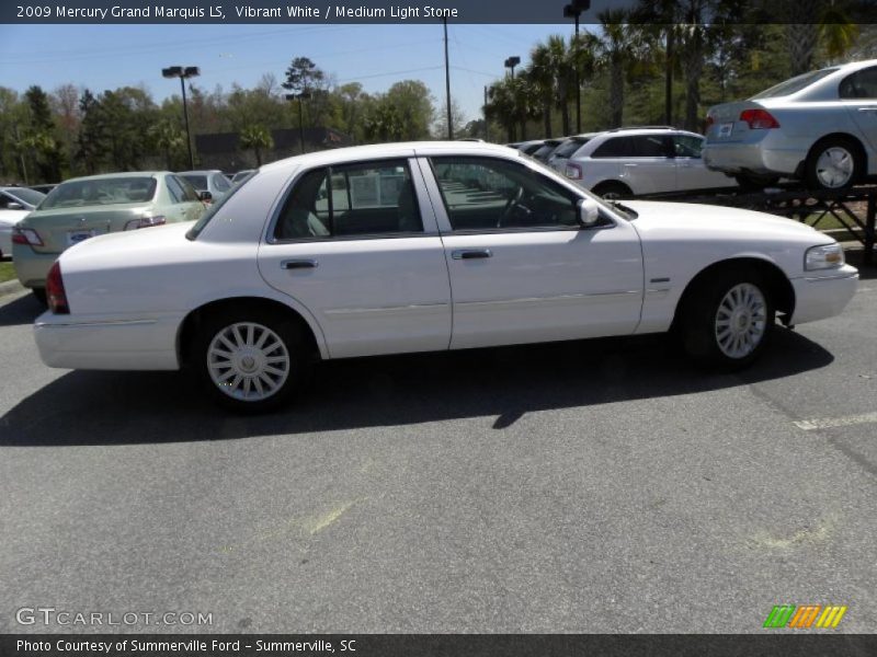 Vibrant White / Medium Light Stone 2009 Mercury Grand Marquis LS
