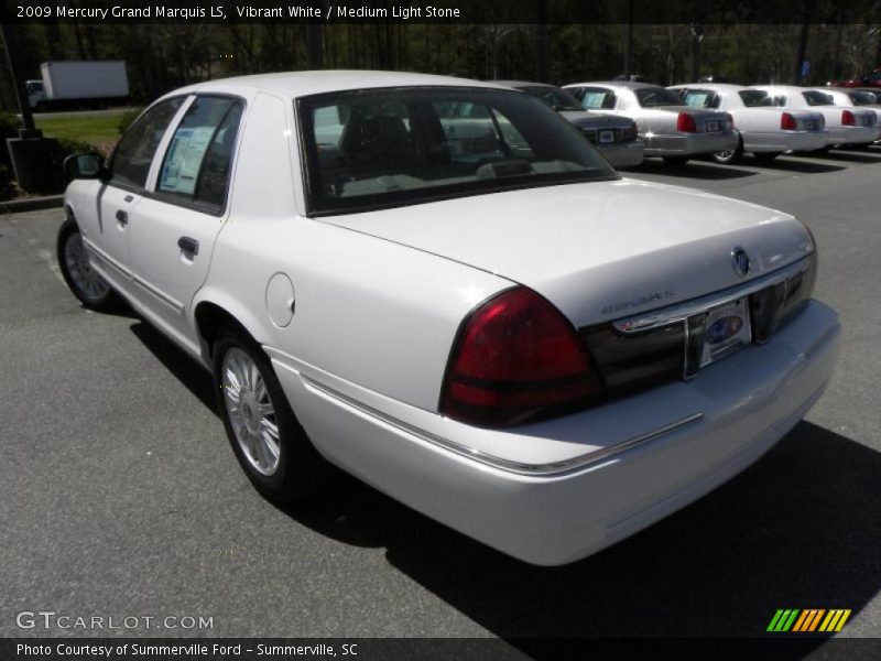 Vibrant White / Medium Light Stone 2009 Mercury Grand Marquis LS