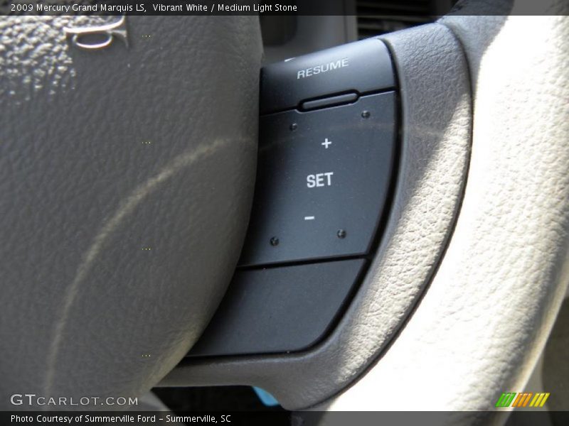 Vibrant White / Medium Light Stone 2009 Mercury Grand Marquis LS