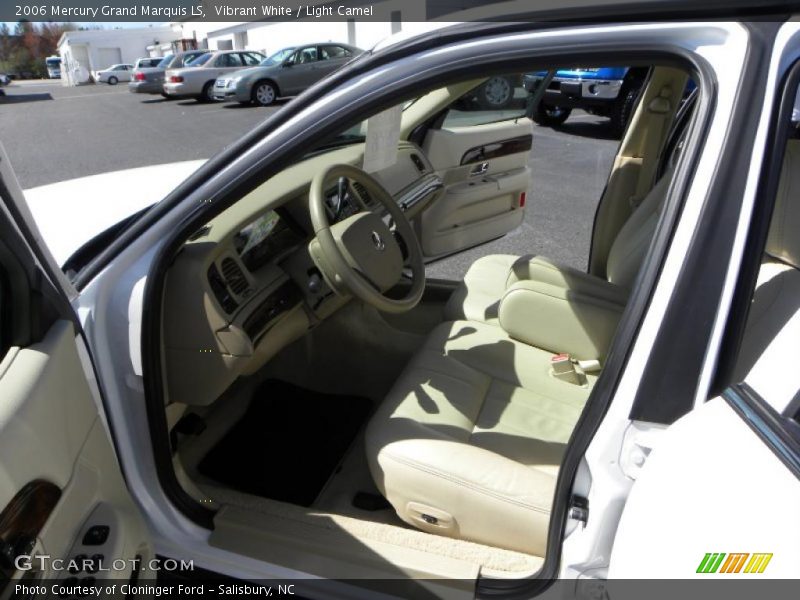 Vibrant White / Light Camel 2006 Mercury Grand Marquis LS