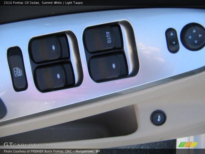 Summit White / Light Taupe 2010 Pontiac G6 Sedan