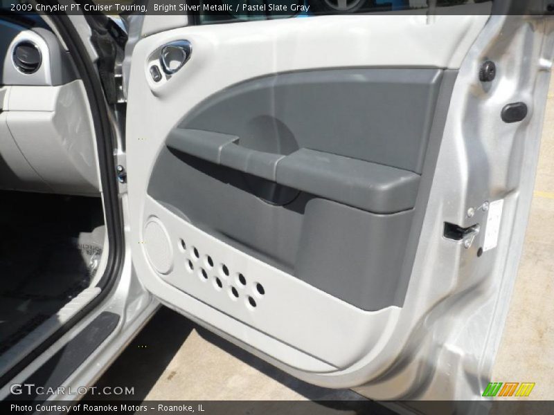 Bright Silver Metallic / Pastel Slate Gray 2009 Chrysler PT Cruiser Touring