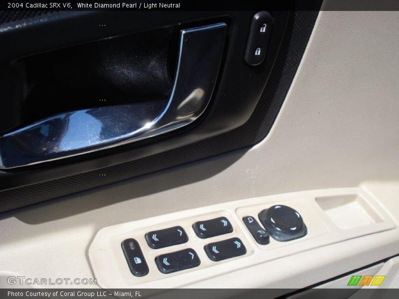 White Diamond Pearl / Light Neutral 2004 Cadillac SRX V6