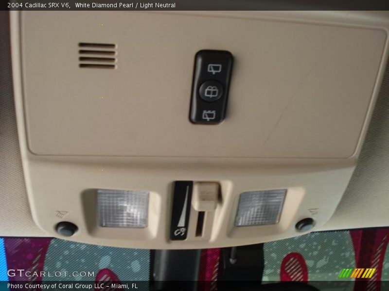 White Diamond Pearl / Light Neutral 2004 Cadillac SRX V6