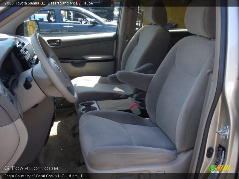 Desert Sand Mica / Taupe 2005 Toyota Sienna LE