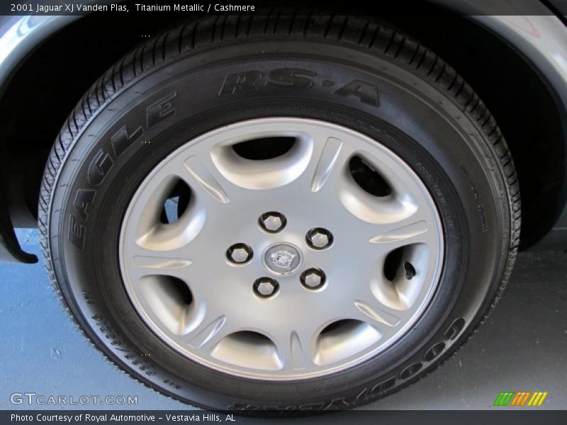 Titanium Metallic / Cashmere 2001 Jaguar XJ Vanden Plas