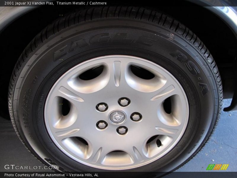 Titanium Metallic / Cashmere 2001 Jaguar XJ Vanden Plas