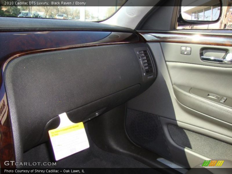Black Raven / Ebony 2010 Cadillac DTS Luxury