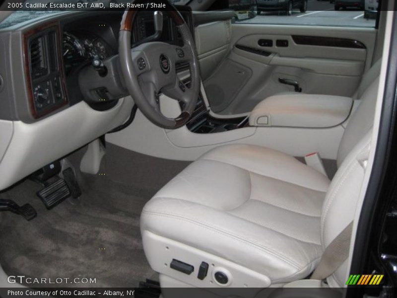 Black Raven / Shale 2005 Cadillac Escalade EXT AWD