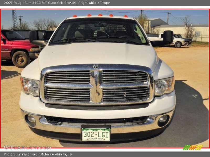 Bright White / Taupe 2005 Dodge Ram 3500 SLT Quad Cab Chassis