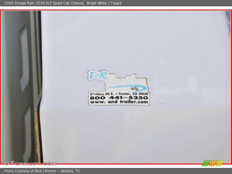 Bright White / Taupe 2005 Dodge Ram 3500 SLT Quad Cab Chassis