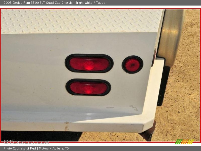 Bright White / Taupe 2005 Dodge Ram 3500 SLT Quad Cab Chassis