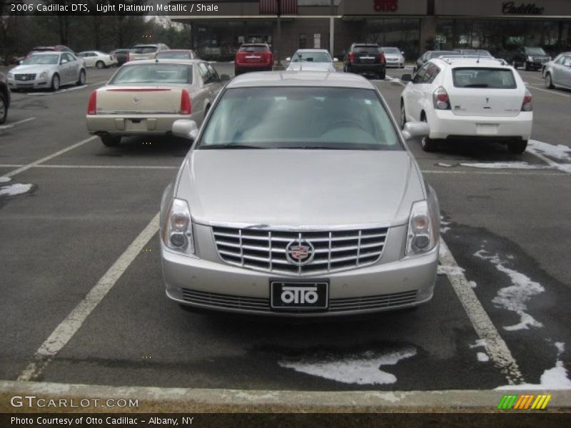 Light Platinum Metallic / Shale 2006 Cadillac DTS