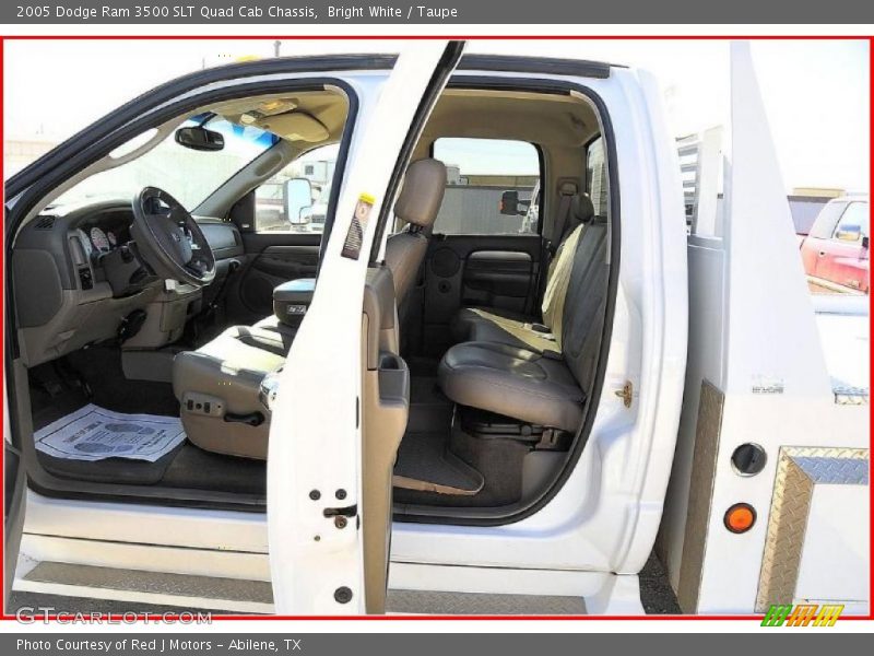 Bright White / Taupe 2005 Dodge Ram 3500 SLT Quad Cab Chassis