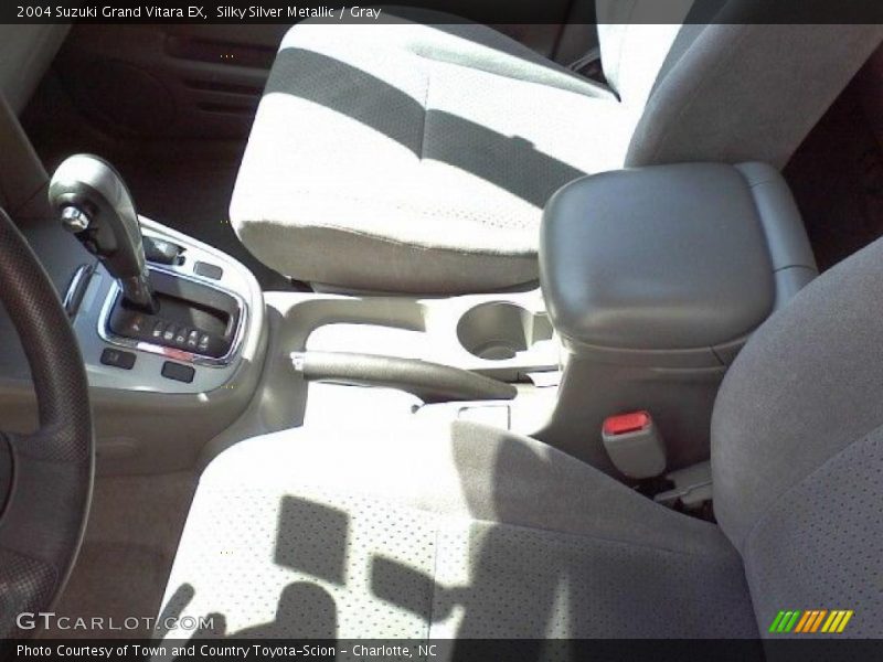 Silky Silver Metallic / Gray 2004 Suzuki Grand Vitara EX
