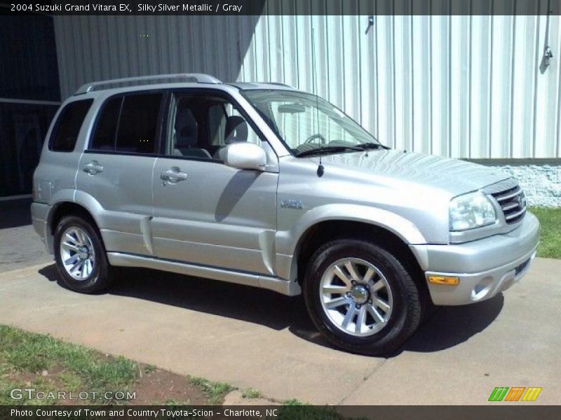 Silky Silver Metallic / Gray 2004 Suzuki Grand Vitara EX