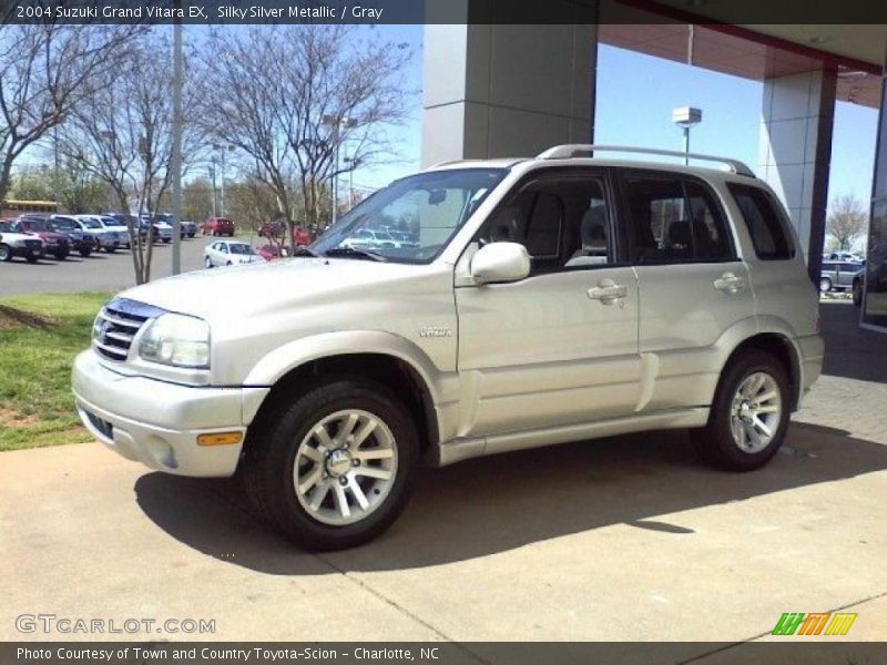 Silky Silver Metallic / Gray 2004 Suzuki Grand Vitara EX
