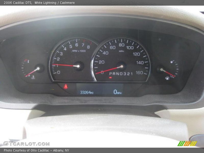 White Lightning / Cashmere 2006 Cadillac DTS
