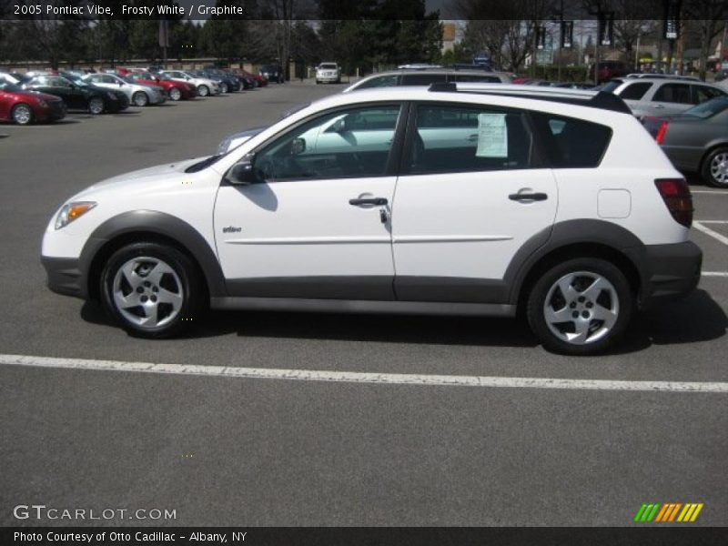 Frosty White / Graphite 2005 Pontiac Vibe