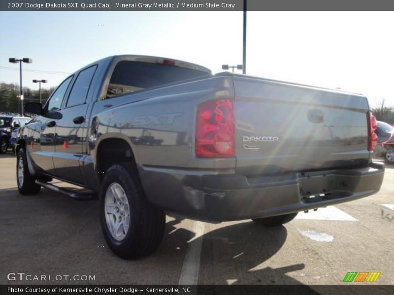Mineral Gray Metallic / Medium Slate Gray 2007 Dodge Dakota SXT Quad Cab