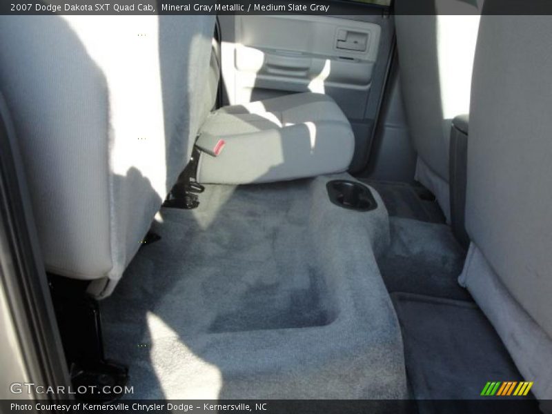 Mineral Gray Metallic / Medium Slate Gray 2007 Dodge Dakota SXT Quad Cab