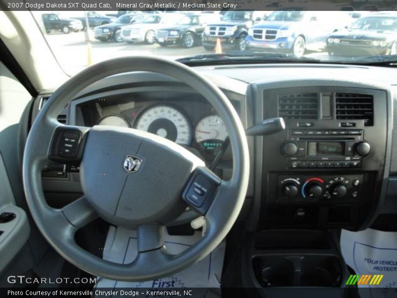 Mineral Gray Metallic / Medium Slate Gray 2007 Dodge Dakota SXT Quad Cab