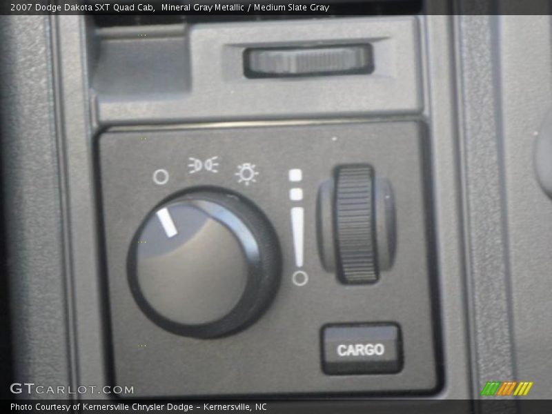 Mineral Gray Metallic / Medium Slate Gray 2007 Dodge Dakota SXT Quad Cab